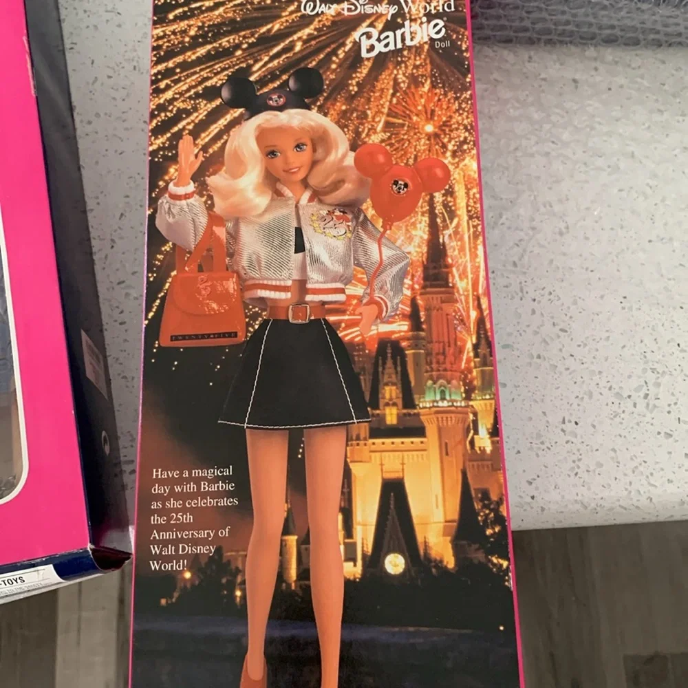 Vintage Special Edition Walt Disney World Barbie 25 th New - Picture 6 of 6